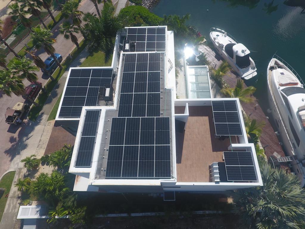 Residencia Premium de energía solar por Eurolatina Energy