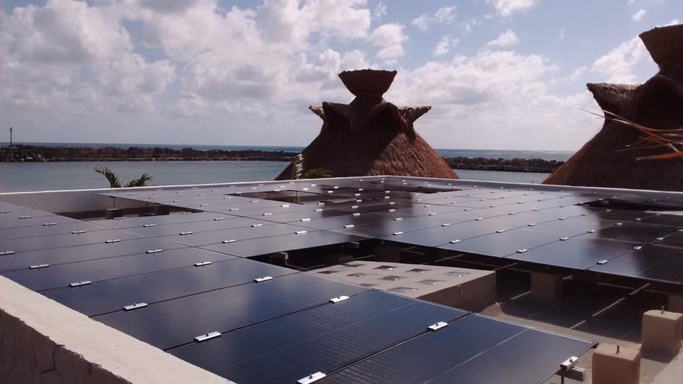 Nave Industrial de energía solar por Eurolatina Energy